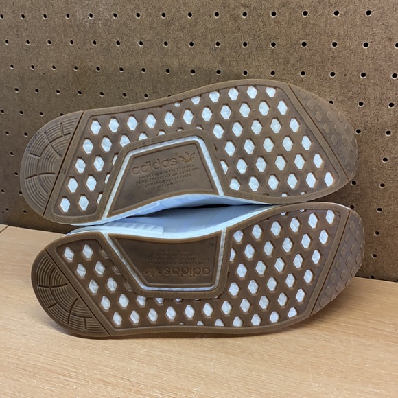 Adidas NMD_R1 Primeknit White Gum Sz 9 Men’s Shoes - Picture 12 of 12